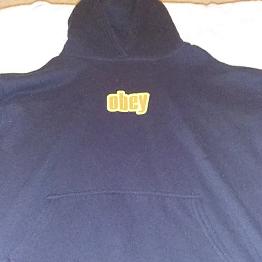 Obey sweatshirt